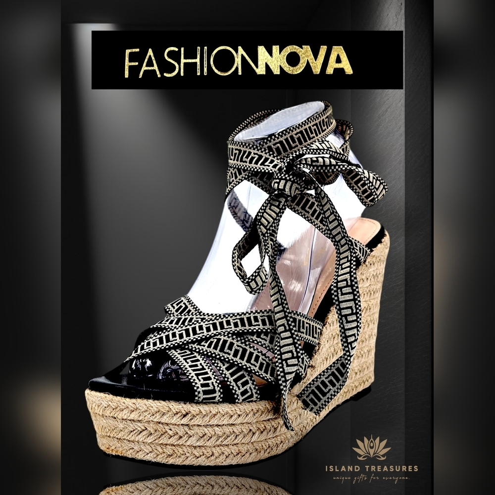 New Fashion Nova Sz 8 Wedge Espadrille Sandals Criss-Cross Straps Black & White